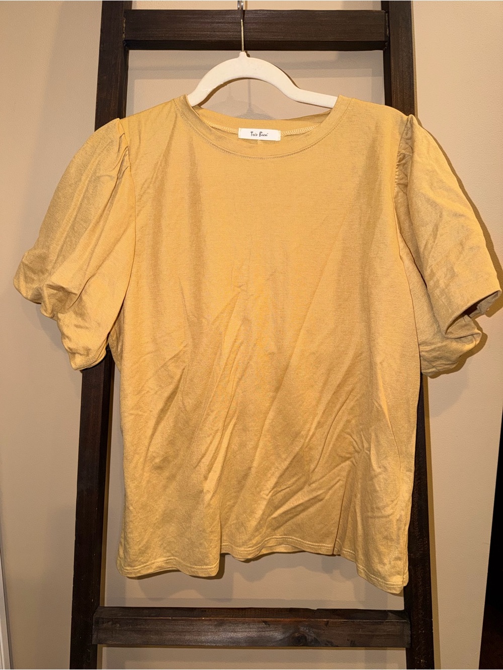Tres Bien Puff Sleeve Tee in Mustard Yellow